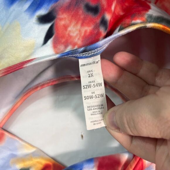 Marika twist back work out tank - Picture 4 of 6